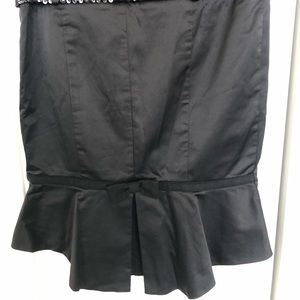 Satin “Killah” skirt. Chic & sport